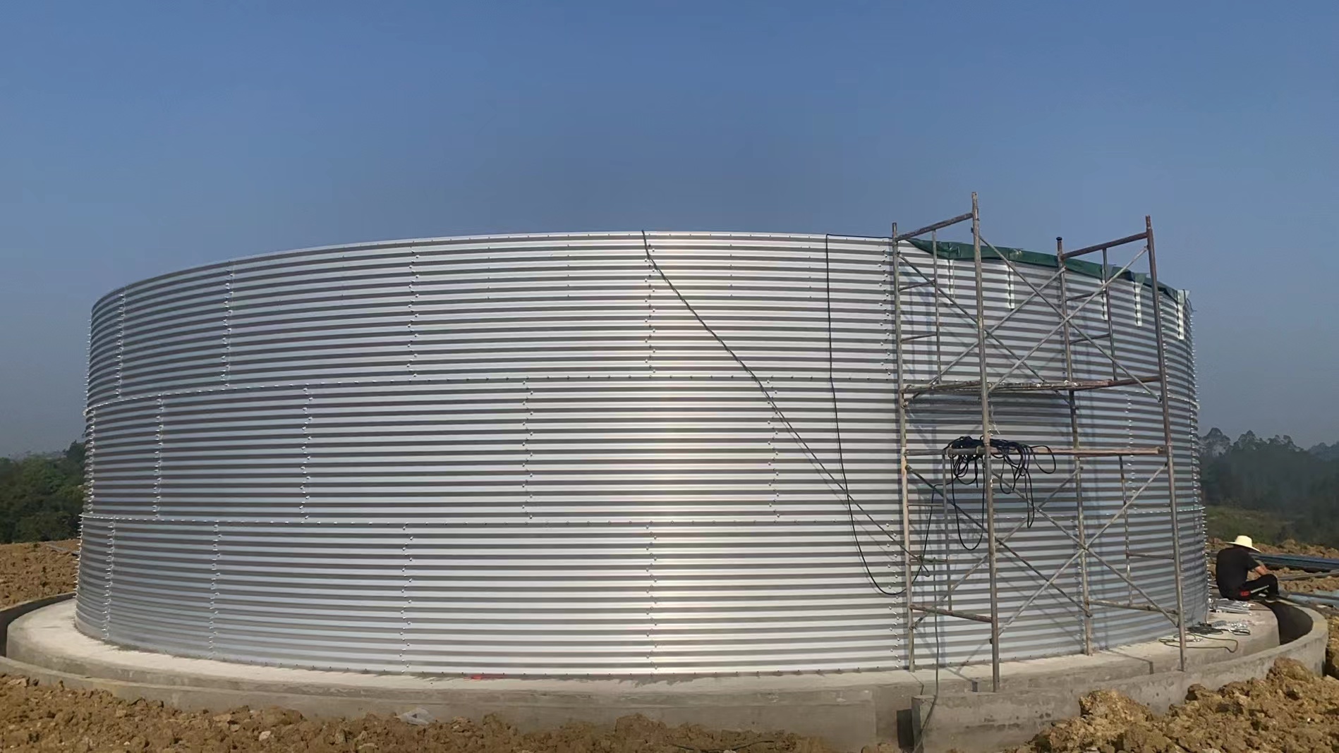 裝配式蓄水池比普通市面上的蓄水池的優(yōu)勢有哪些